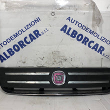 Carica l'immagine nel visualizzatore di Gallery, Griglia/mascherina anteriore Fiat multipla