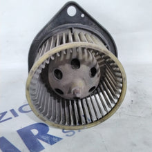 Carica l'immagine nel visualizzatore di Gallery, Ventola Riscaldamento fiat 500 benzina anno 1996 codice :76519156(sf13p5)