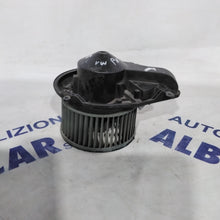 Load image into Gallery viewer, Heater Fan Volkswagen Passat / Audi A4 B6 1.9 TDI YEAR 2003 code: 740221233F (sf13p4)