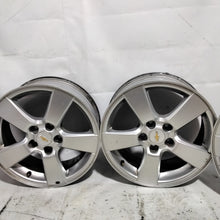 Carica l'immagine nel visualizzatore di Gallery, 4 cerchi in lega 5 fori chevrolet cruze 16 pollici anno 2010