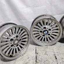Carica l'immagine nel visualizzatore di Gallery, 4 Cerchi in lega 5 fori BMW 15 pollici