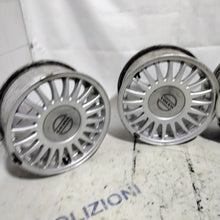 Carica l'immagine nel visualizzatore di Gallery, 4 cerchi in lega 5 fori VOLVO 16 pollici