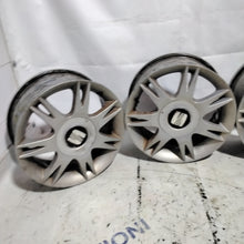 Carica l'immagine nel visualizzatore di Gallery, 4 cerchi in lega 5 fori SEAT 15 pollici