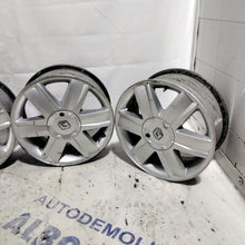 Carica l'immagine nel visualizzatore di Gallery, 4 cerchi in lega 4 fori RENAULT 16 pollici