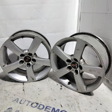 Carica l'immagine nel visualizzatore di Gallery, 4 cerchi in lega 5 fori SAAB 17 pollici