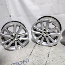Carica l'immagine nel visualizzatore di Gallery, 4 cerchi in lega 5 fori VOLKSWAGEN 14 pollici