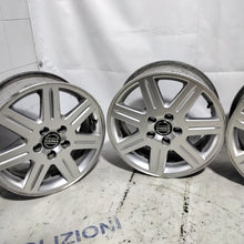 Carica l'immagine nel visualizzatore di Gallery, 4 cerchi in lega 5 fori VOLVO s40 16 pollici