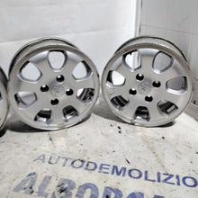 Carica l'immagine nel visualizzatore di Gallery, 4 cerchi in lega 4 fori MITSUBISHI colt 15 pollici anno 2005