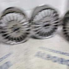 Carica l'immagine nel visualizzatore di Gallery, 4 cerchi in lega 5 fori MERCEDES 18 pollici