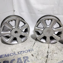 Carica l'immagine nel visualizzatore di Gallery, 4 cerchi in lega 4 fori LANCIA ypsilon 15 pollici anno 2007