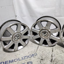 Carica l'immagine nel visualizzatore di Gallery, 4 cerchi in lega 5 fori volkswagen 16 pollici