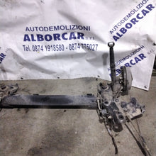 Carica l'immagine nel visualizzatore di Gallery, Ponte posteriore peugeot 208 1.6 hdi anno 2012