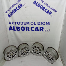 Carica l'immagine nel visualizzatore di Gallery, 4 cerchi in lega 15 pollici alfa 156 5 fori codice 60663885