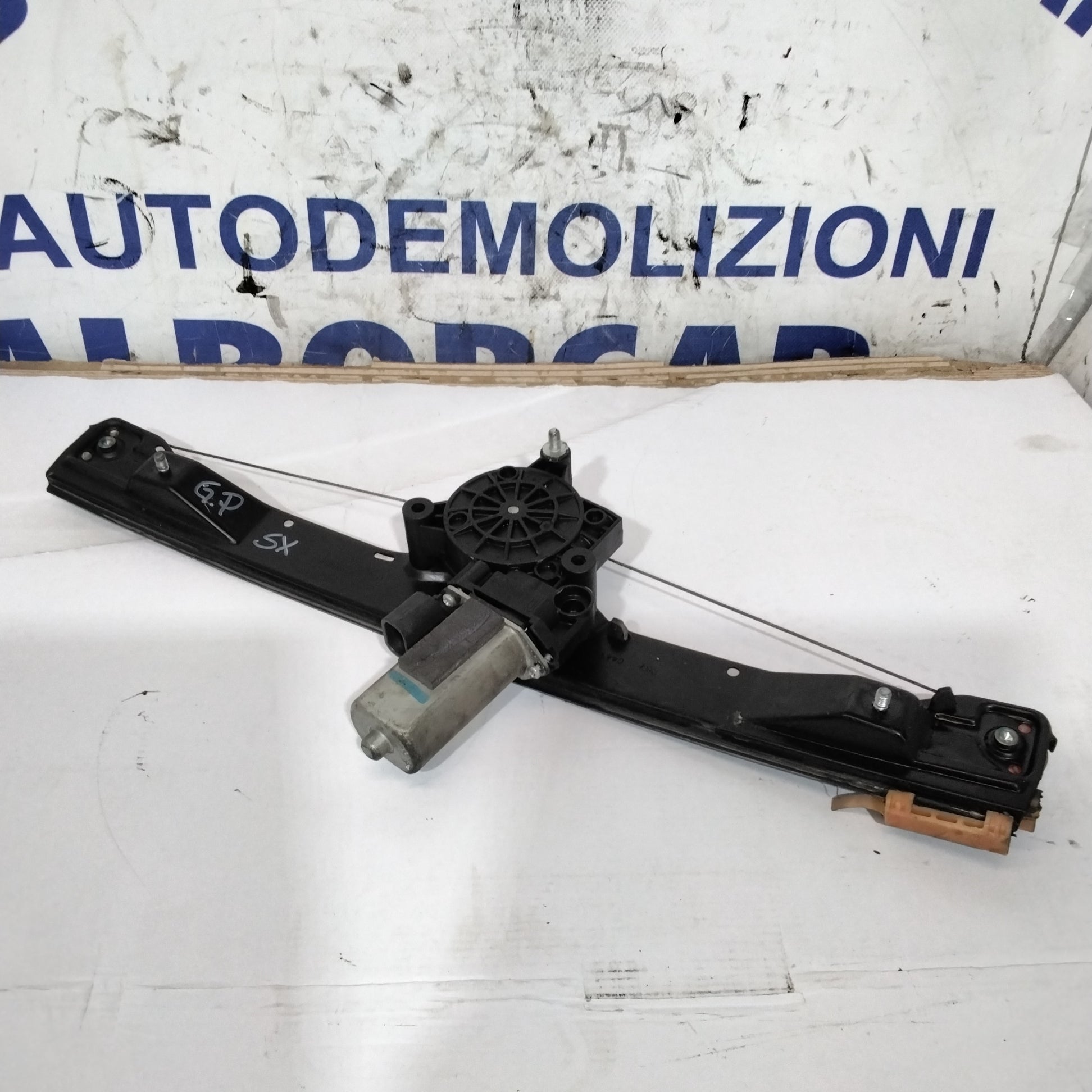 Alzavetro anteriore sinistro fiat grande punto 2007