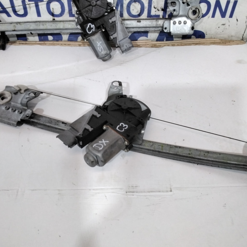 Alzavetro anteriore destro Citroen C3 2004 cod: 400618F
