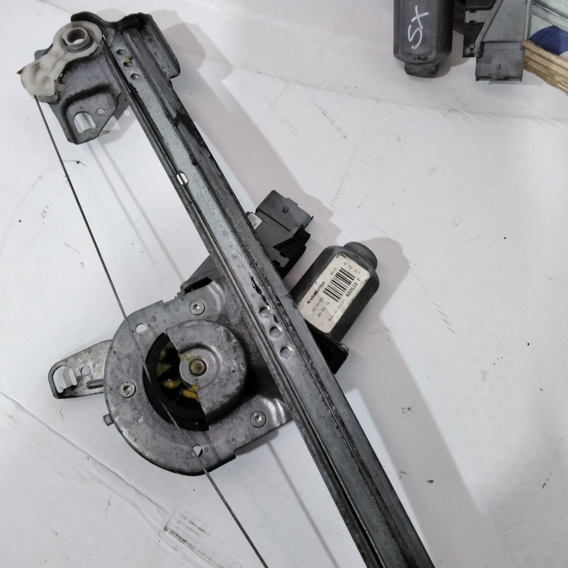 Alzavetro anteriore destro Citroen C3 2004 cod: 400618F