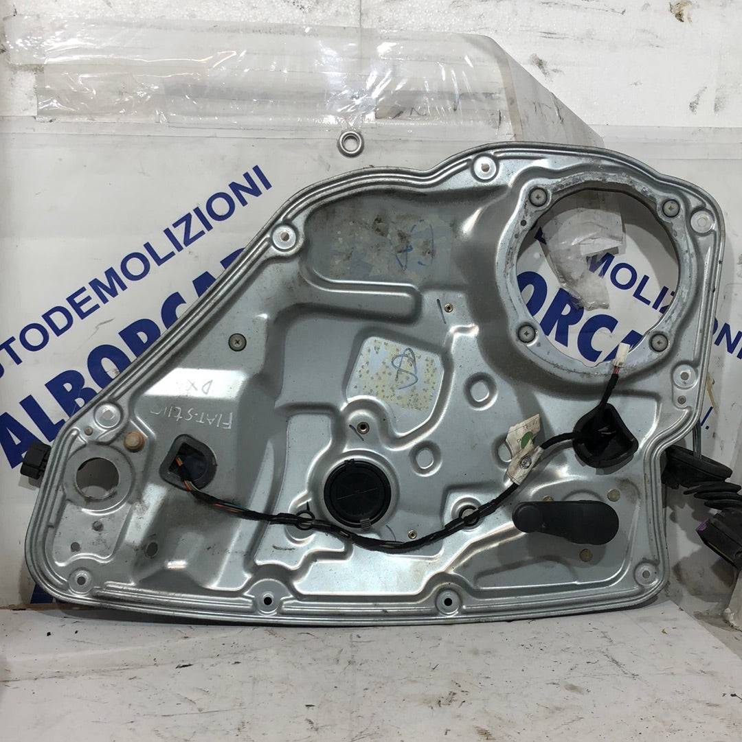 Alzavetro posteriore destro Fiat stilo