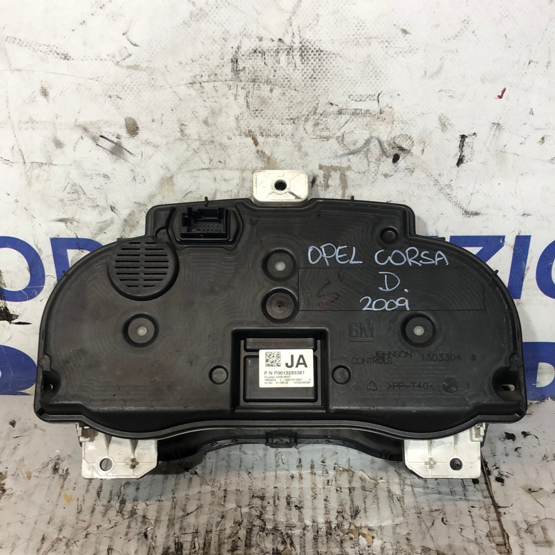 Cuadro de instrumentos/ cuentakilómetros Opel Corsa D 2009 código P0013312049