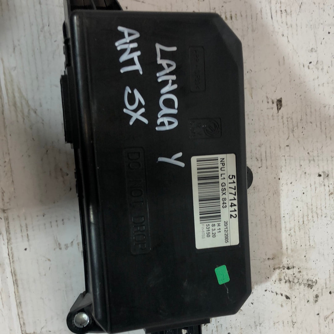 Centralina alzavetro lancia y anteriore sinistra 2005 cod: 51771412