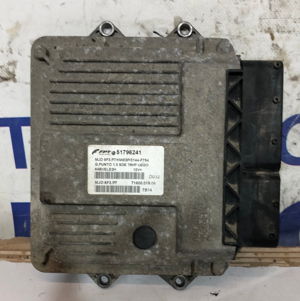 Centralita motor Fiat Grande Punto 1.3 cód.: 51796241