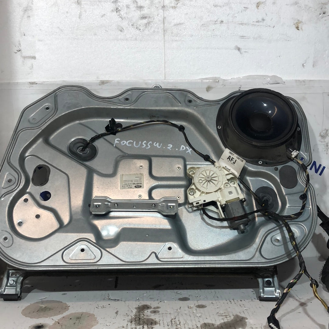 Alzavetro anteriore destro Ford Focus 2006