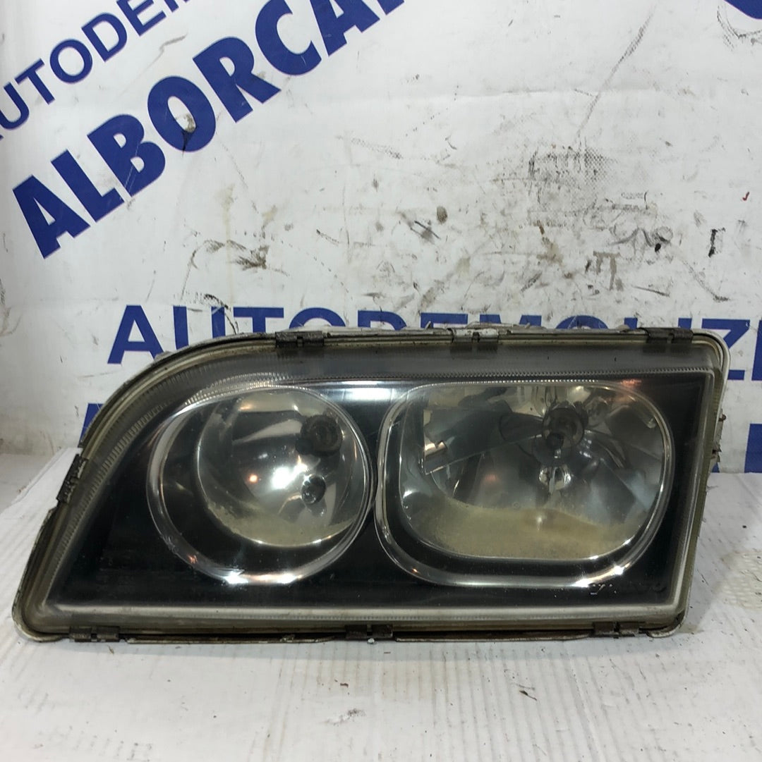 Faro/fanale sinistro volvo V40 2003