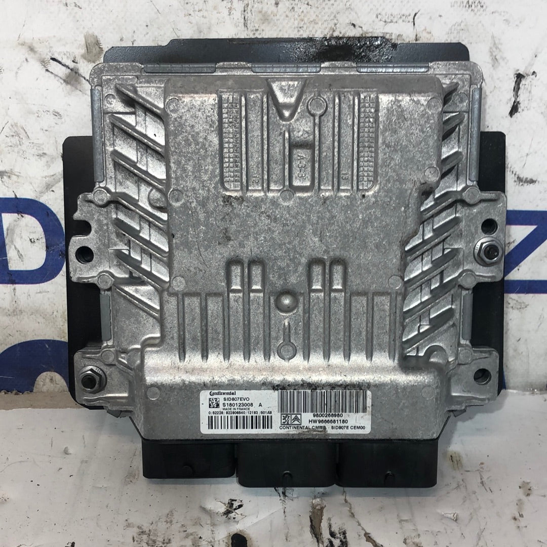Centralina motore Citroen C4 2012 cod: 9800268980