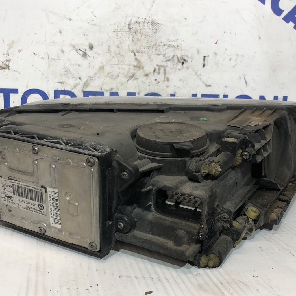 Faro/fanale sinistro Volkswagen tuareg xenon 2006 cod: 89311931