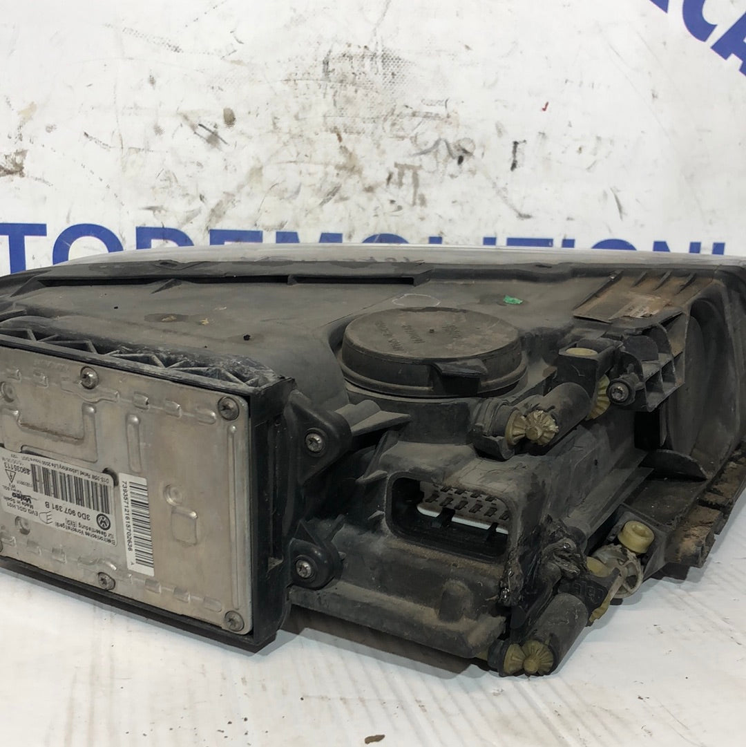 Faro/fanale sinistro Volkswagen tuareg xenon 2006 cod: 89311931