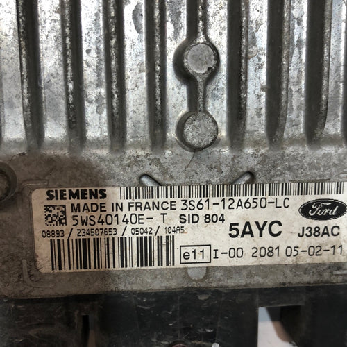 Unidad de control del motor Ford Fusion: 5WS40140E