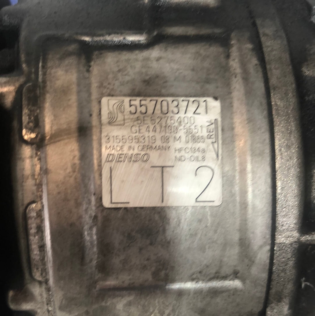 Compresor de aire acondicionado Opel Corsa D código: 55703721