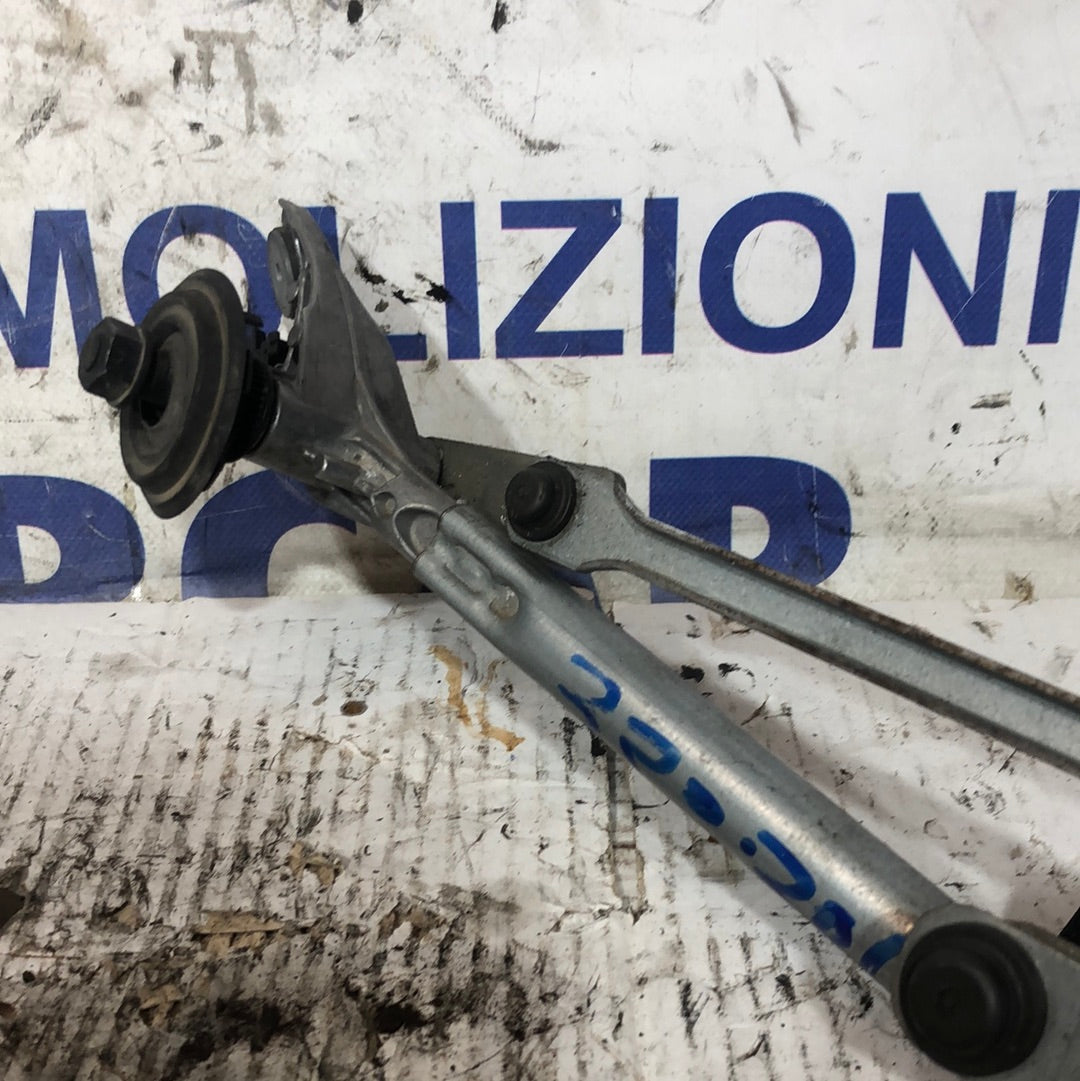 Wiper motor BMW 320D 2011 code: 404959