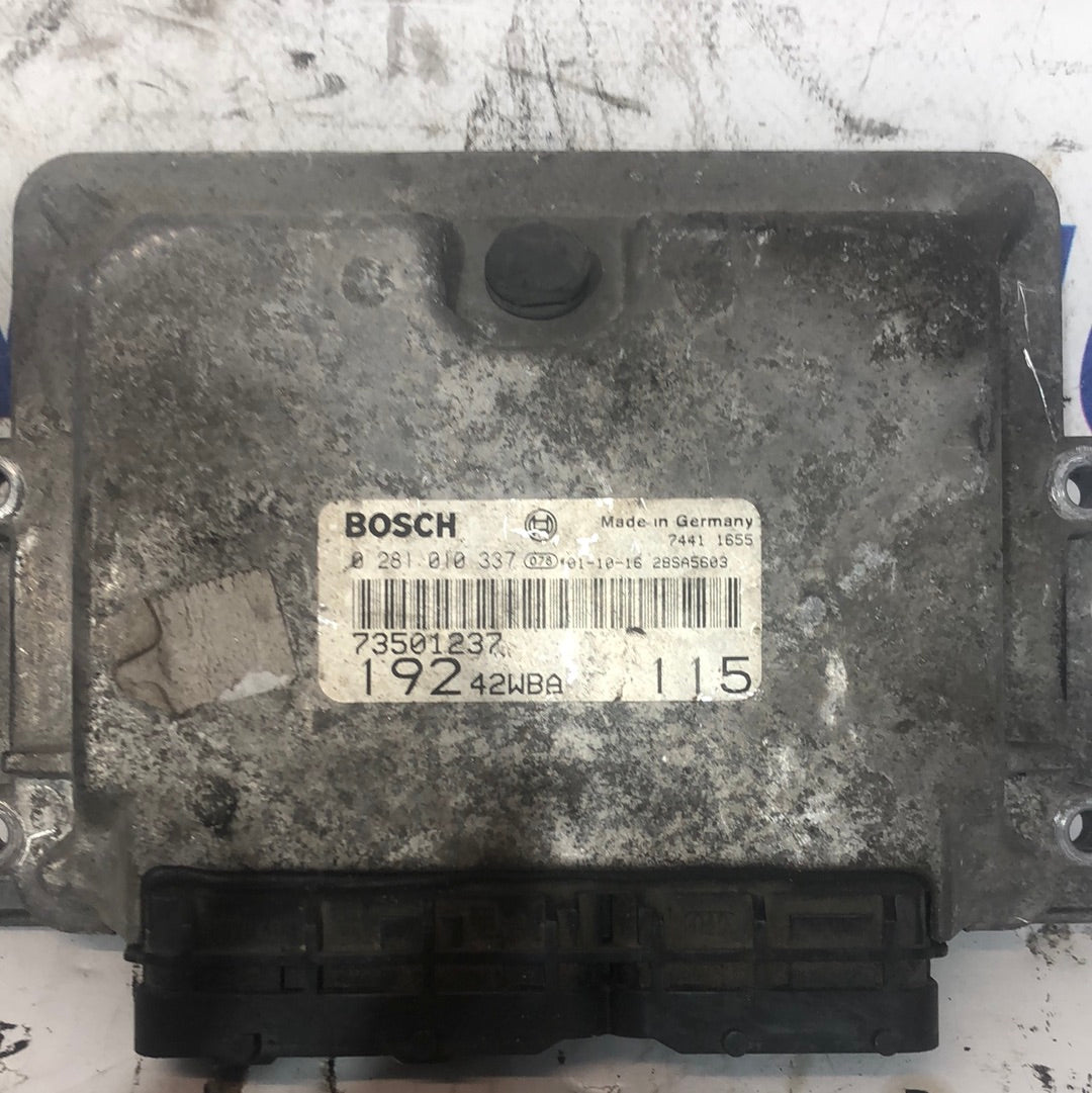 Unidad de control del motor Fiat Stilo 1.9 código: 0281010337
