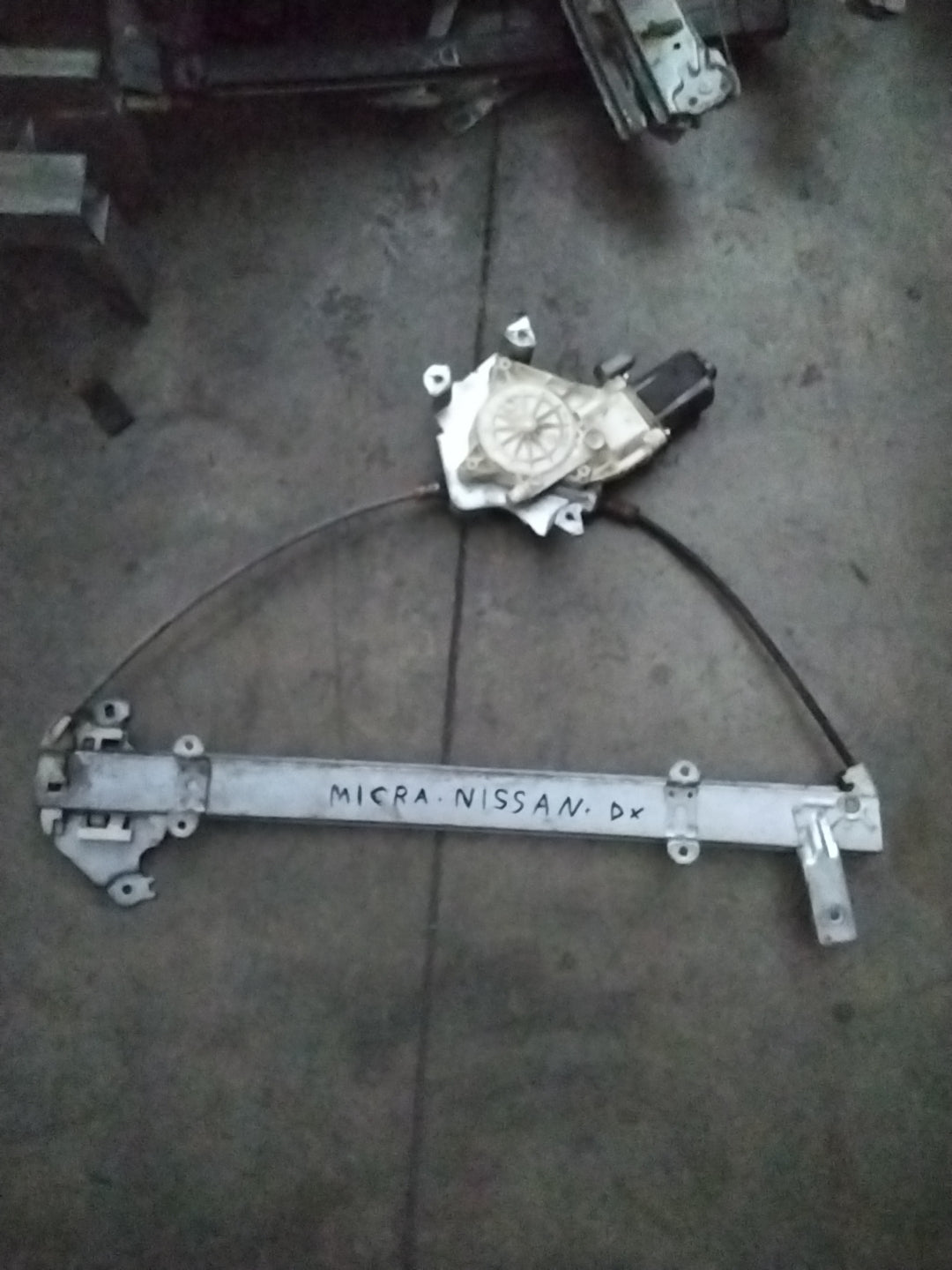 Alzavetro Nissan Micra