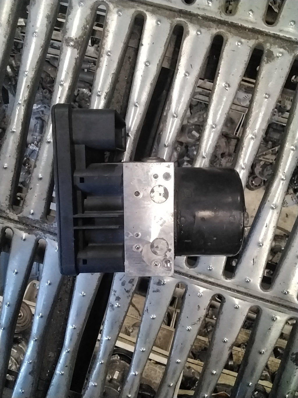 Centralina pompa abs mazda 3 codice 06.2109-5153.3