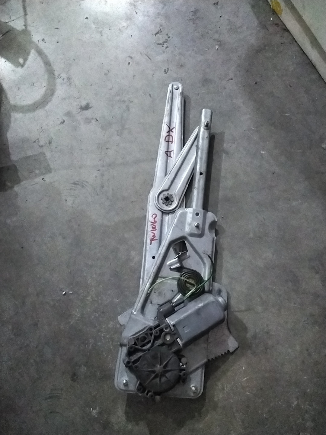 Motorino alzavetro anteriore destro renault twingo codice 7700830597
