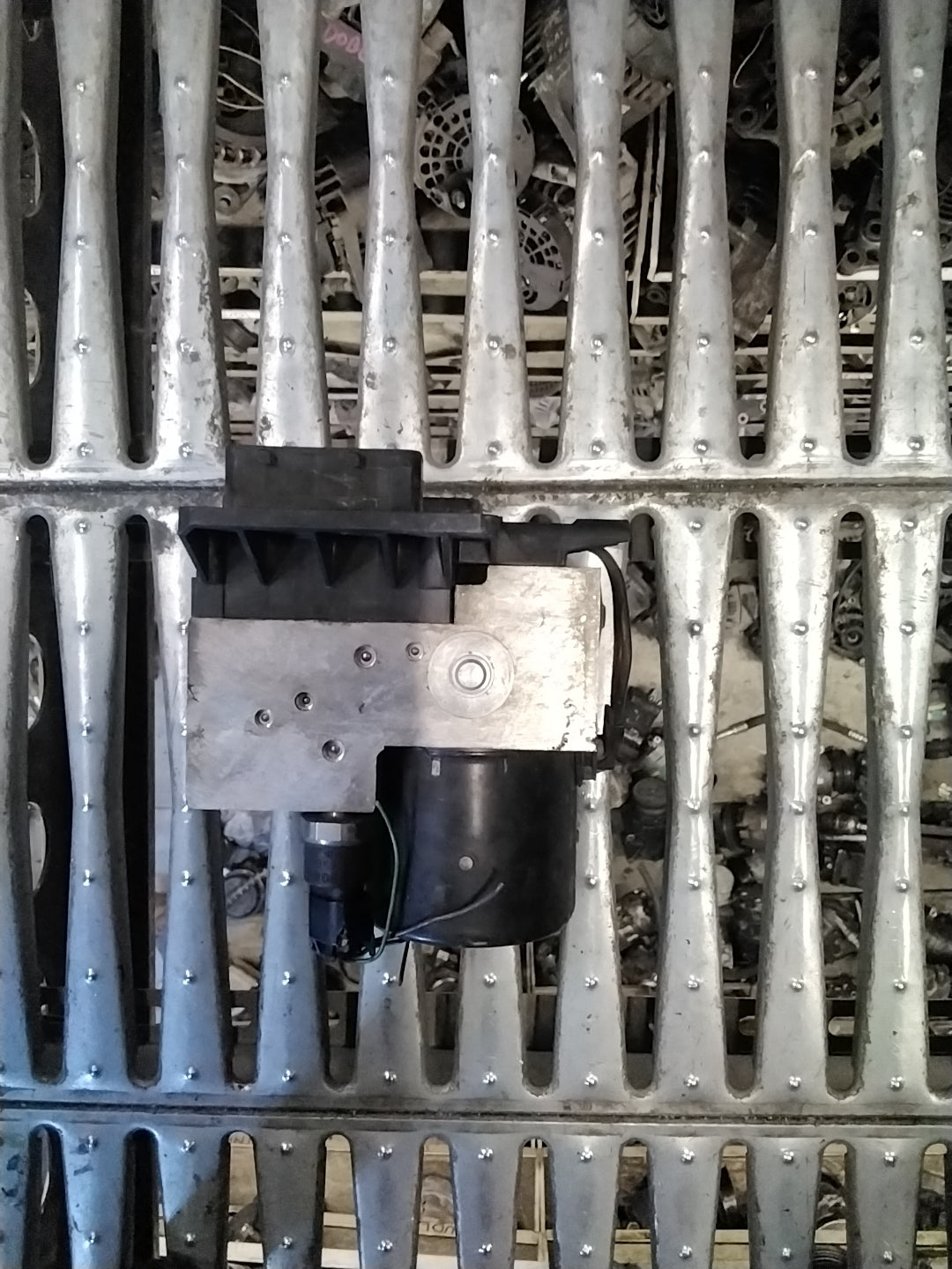 pompa centralina abs mercedes A140 1.4 benzina anno 2001 codice 0265202461