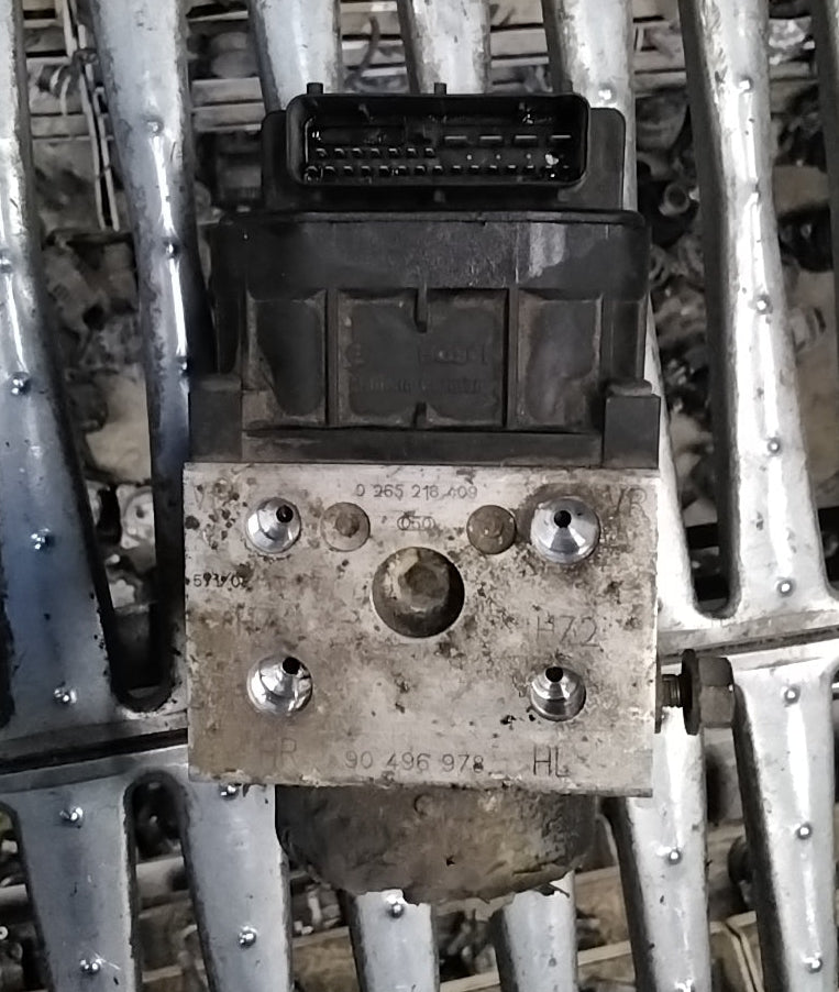 Pompa Centralina ABS opel tigra benzina anno 2000 codice 0265216409