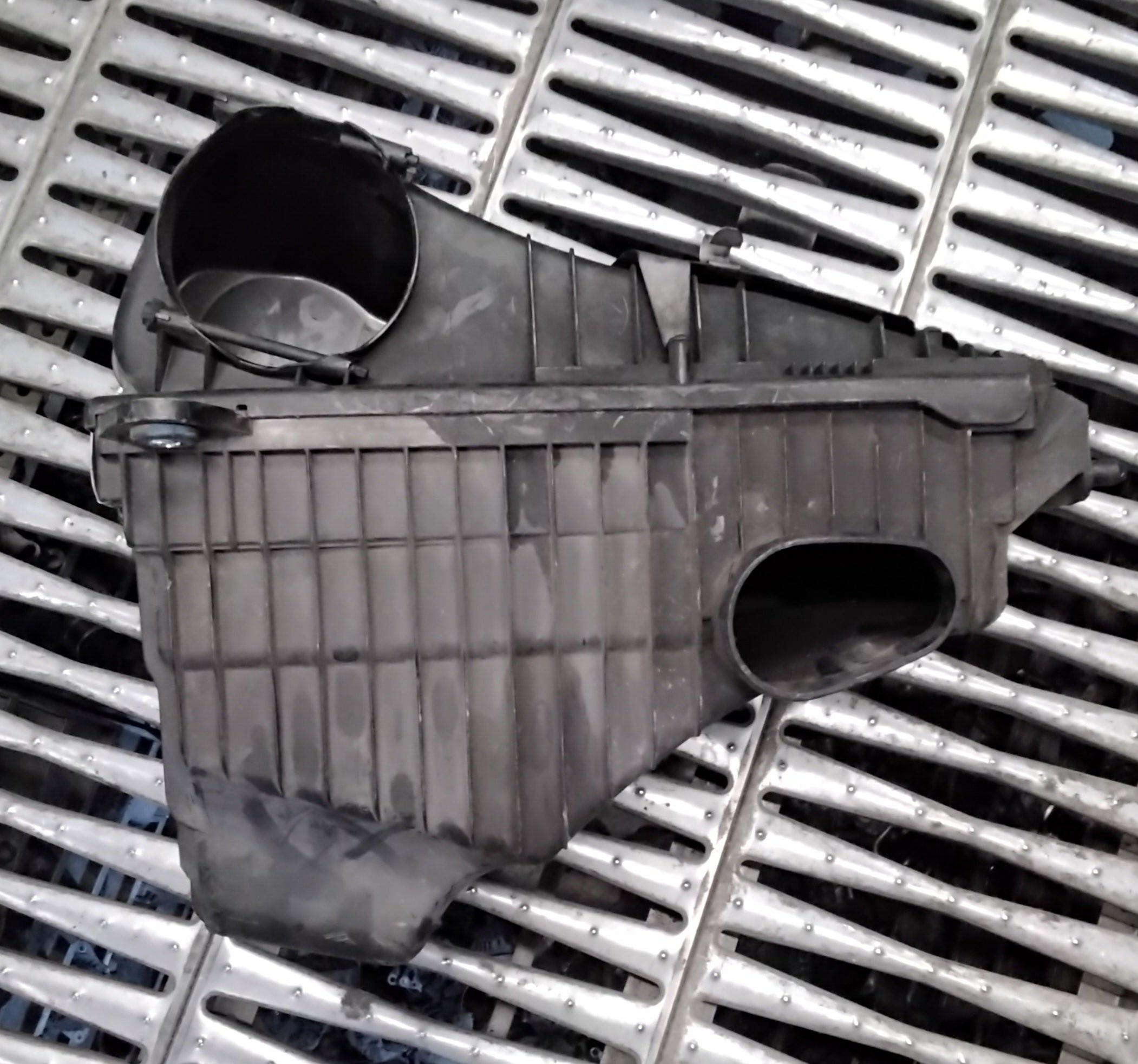 Scatola filtro aria audi Q7 3.0tdi codice 7L6129607Q