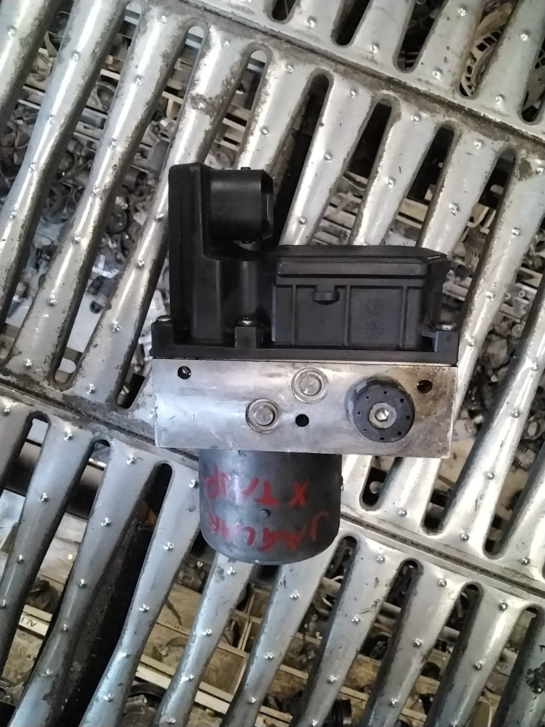 Centralina pompa Abs Jaguar X-Type codice 0265900023