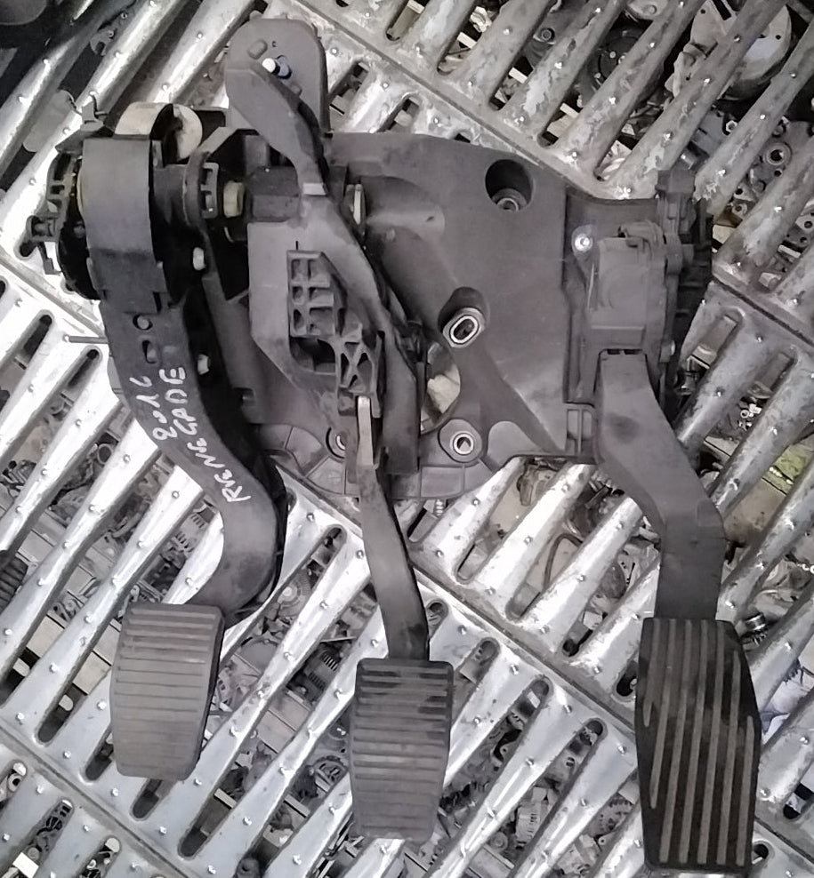 Pedaliera jeep renegade codice 52004026/52049022