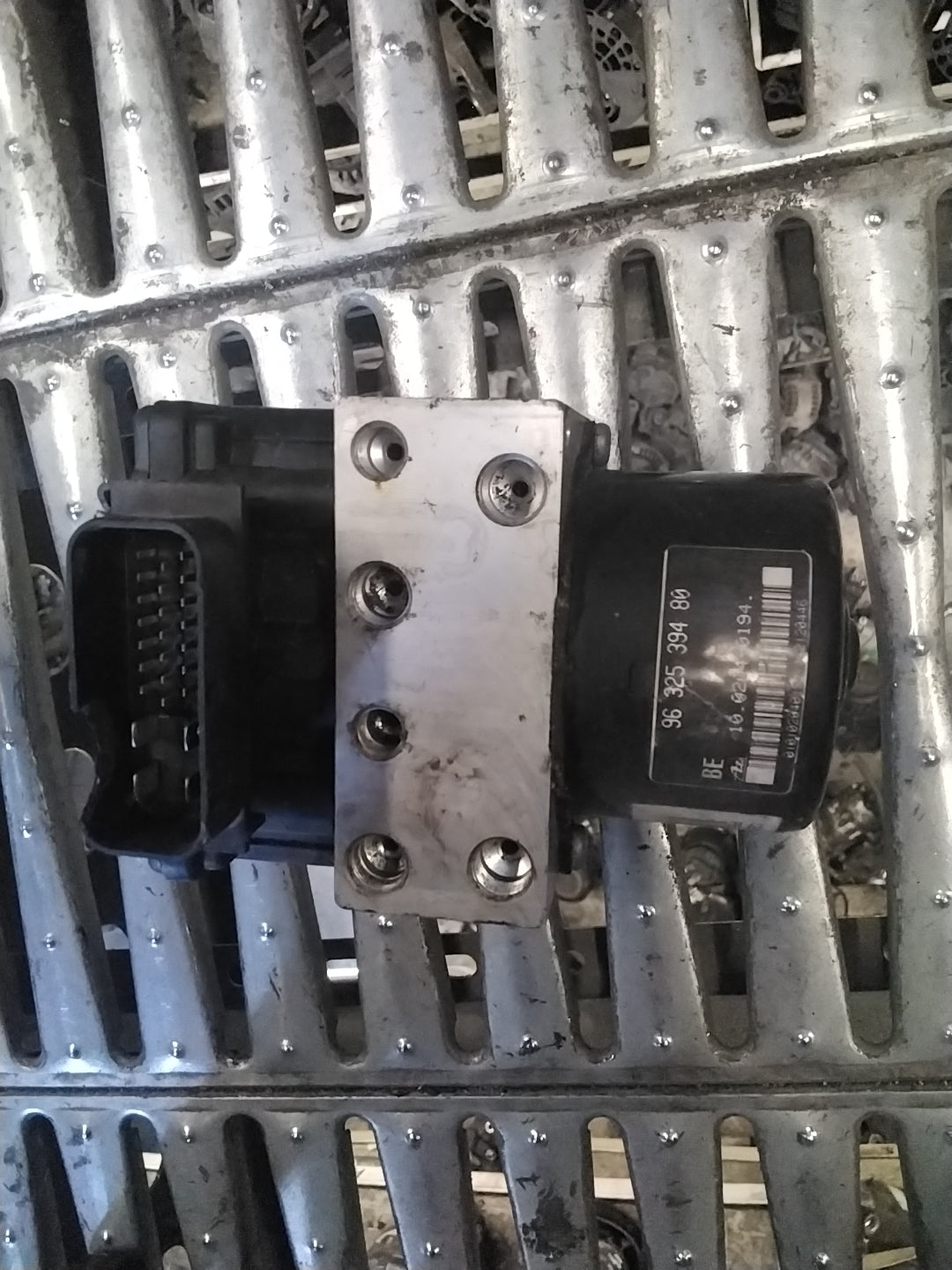 centralina abs peugeot 206 1.6hdi anno 2005 codice 9632539480