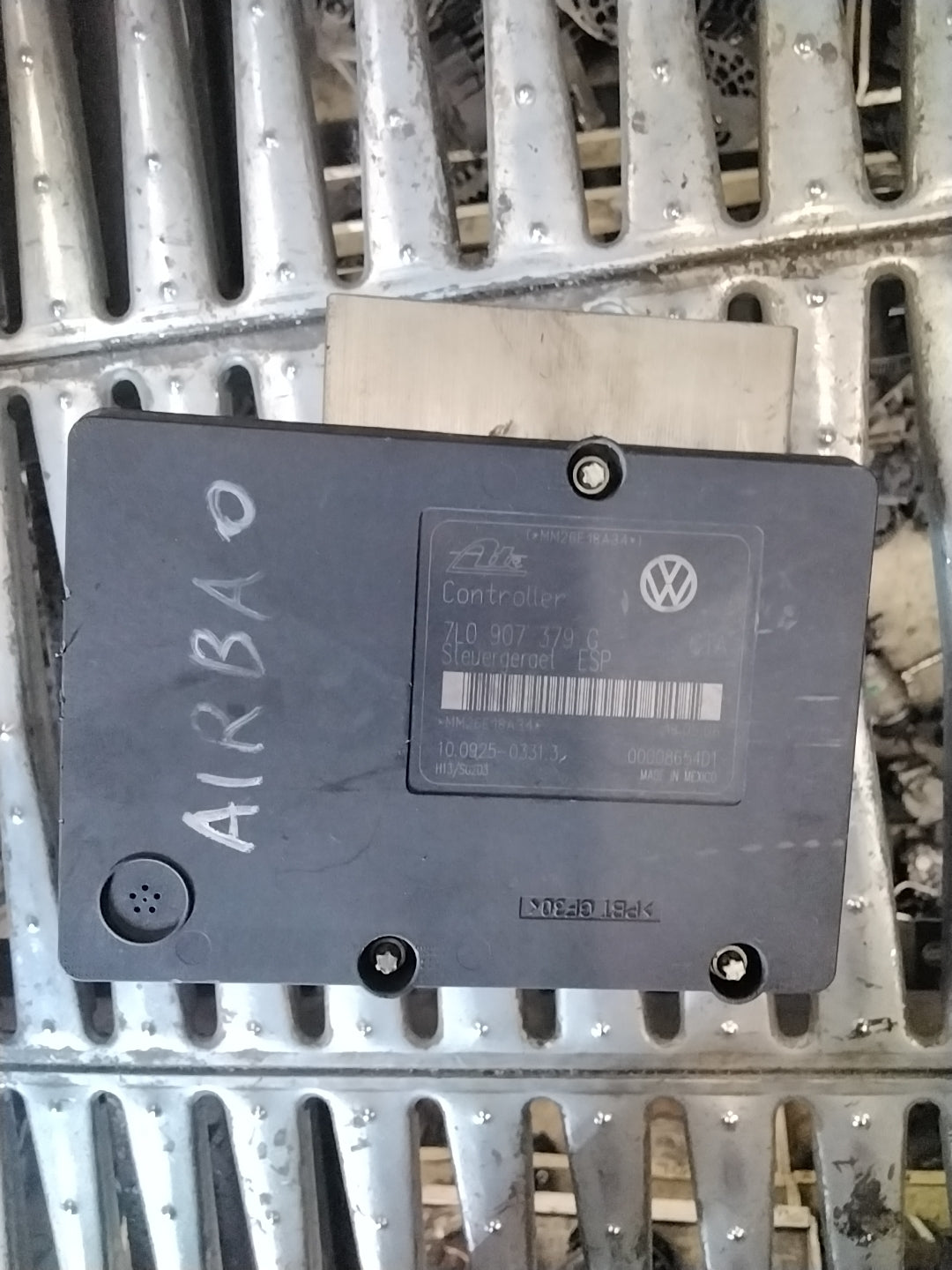 Centralina pompa abs volkswagen touareg codice 7L090379G