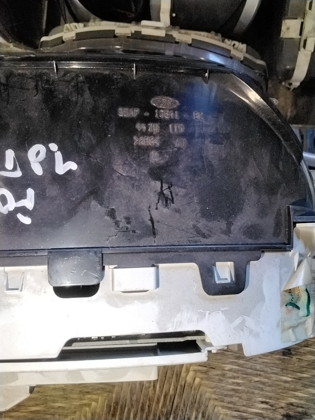 quadro strumenti contachilometri ford focus 1.8 tdci anno 2000 codice 98AP10841BC