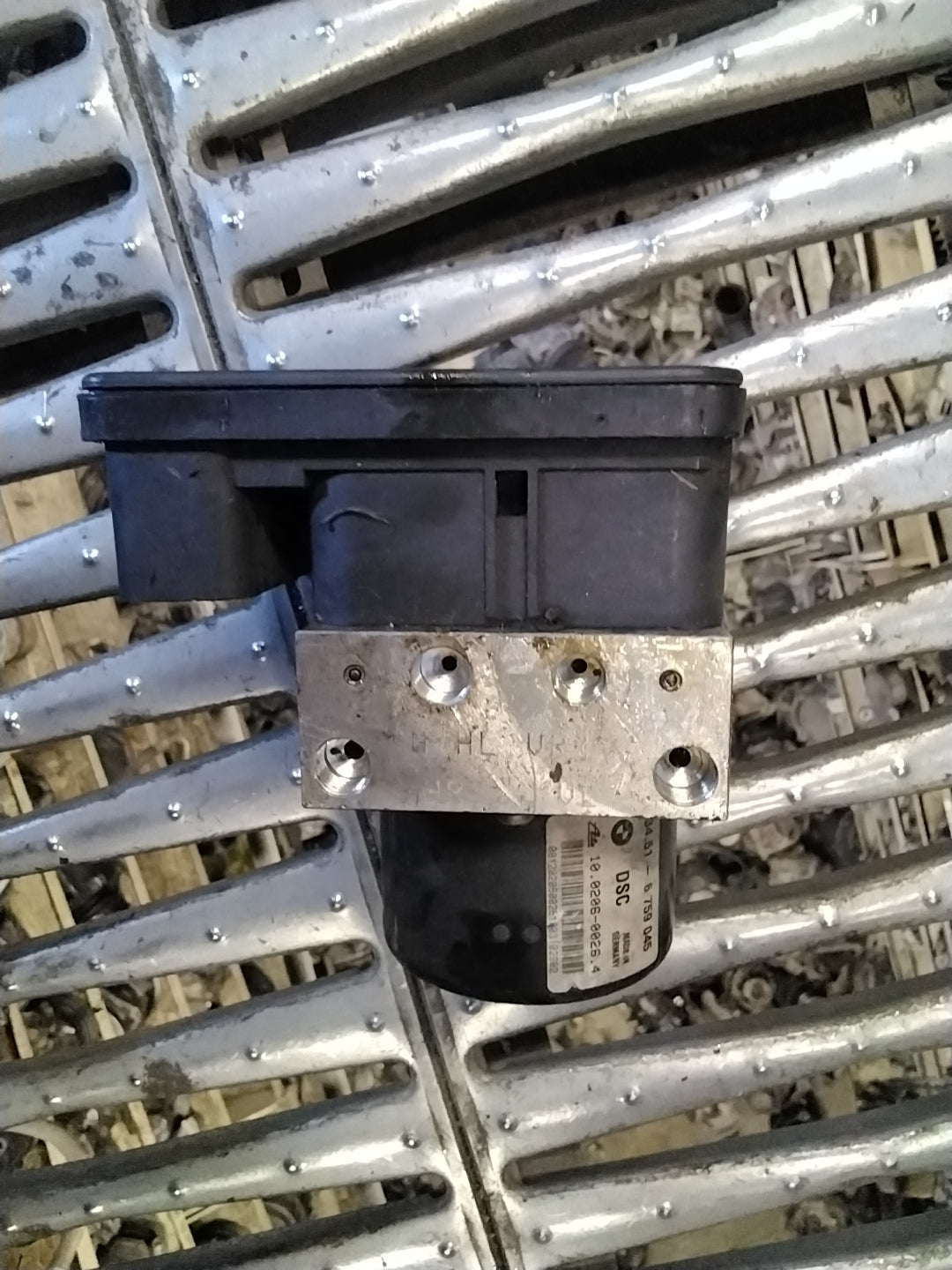 Pompa Centralina ABS BMW 3 serie 320 anno 2000 codice 10020600264