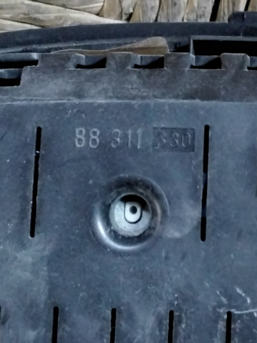 Quadro strumenti contachilometri Volkswagen Polo 4 serie anno 2001-2009 codice 88311330