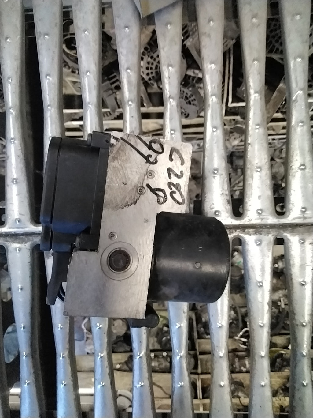 Centralina abs mercedes C220cdi anno 1999 codice 0265217401