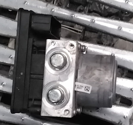 Centralina pompa abs fiat 500L codice 52063662