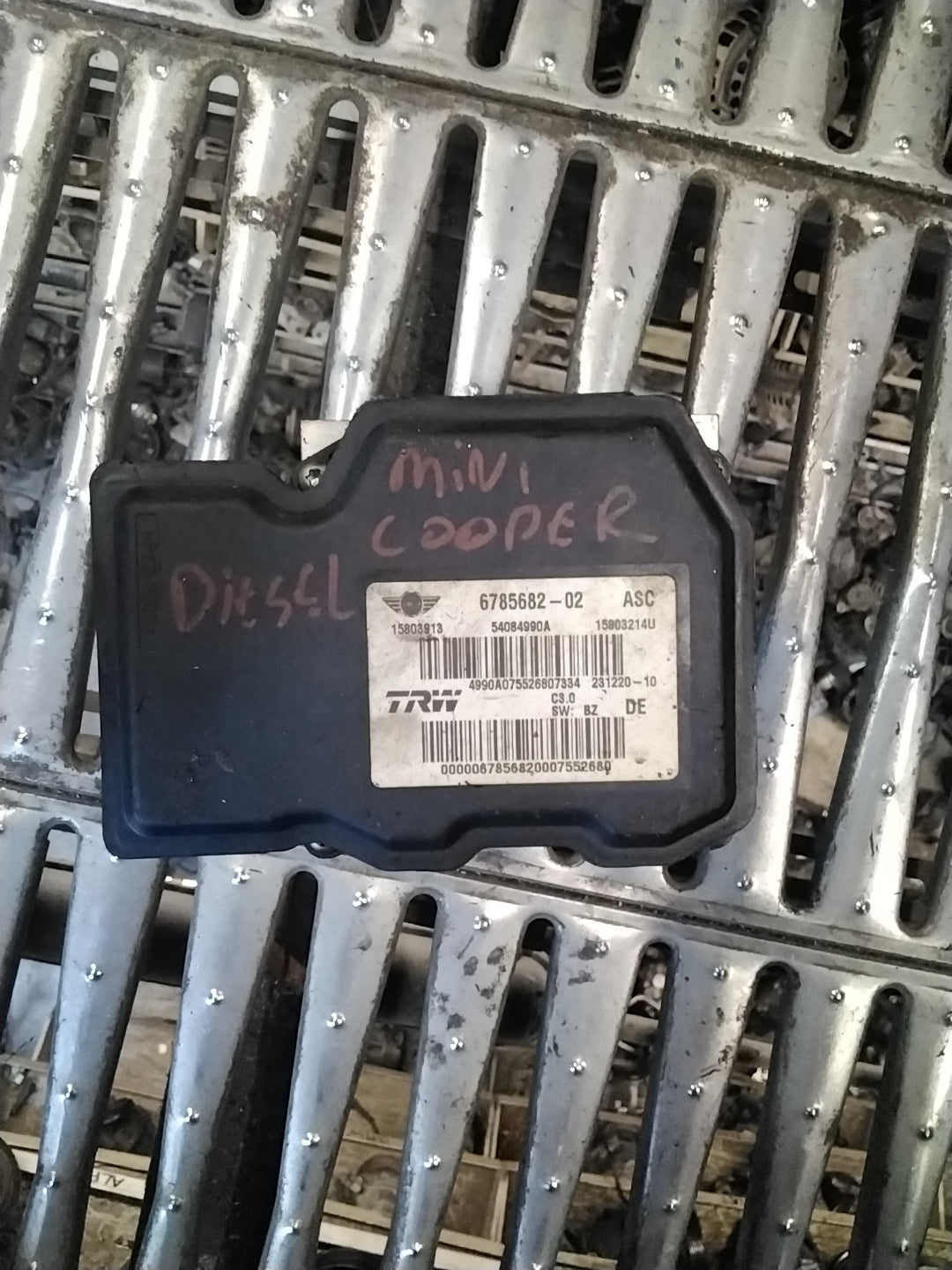 Pompa Centralina ABS mini cooper diesel anno 2008 codice 678568202