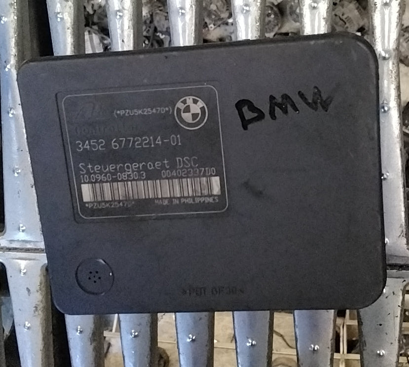Centralina abs BMW 320 2.0 diesel anno 2006 codice 34526772214